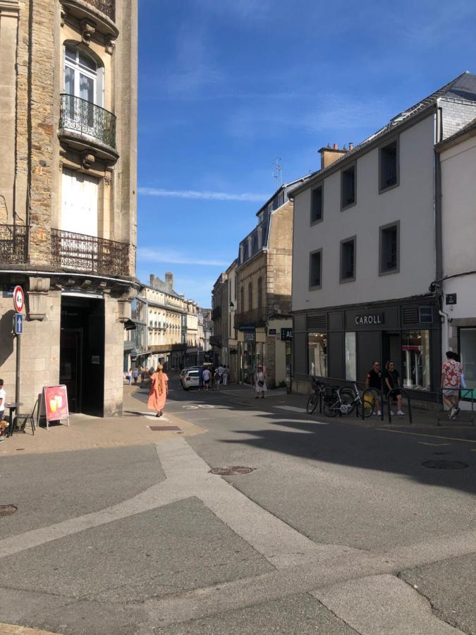 Au Coeur De Vannes - Vue Sur Les Remparts - 2 Ch Exteriör bild